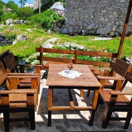 Bobica - Homestay Gornji Lukomir