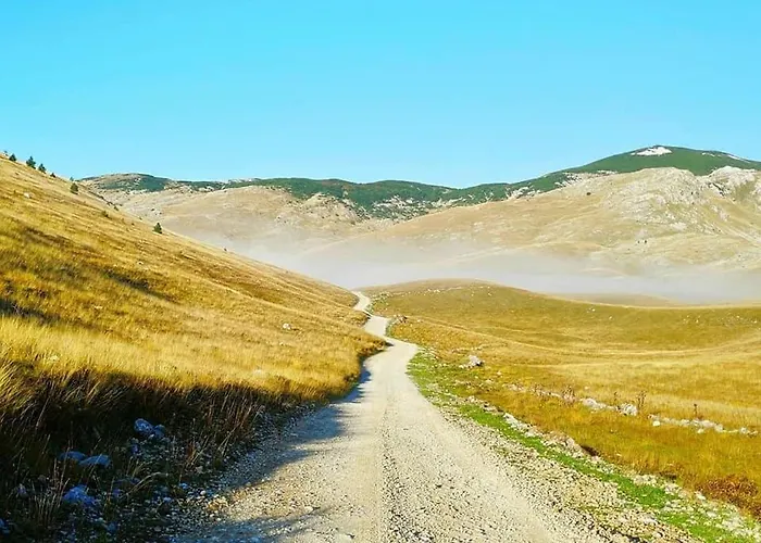 Quarto em Acomodações Particulares Bobica - *