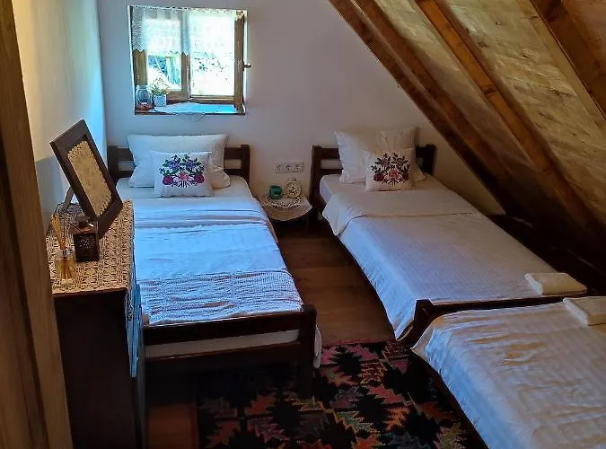 Quarto em Acomodações Particulares Bobica - *