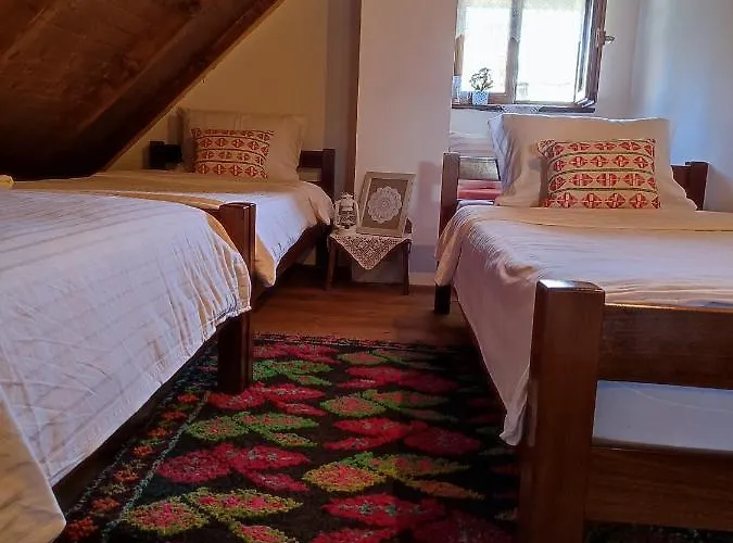 Quarto em Acomodações Particulares Bobica - *